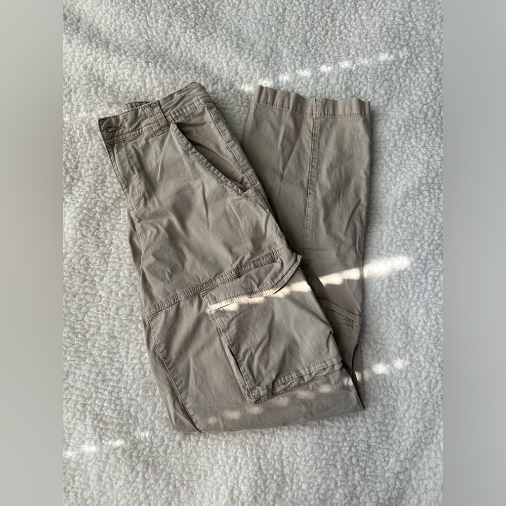 Garage Women's Cargo Pants‼️